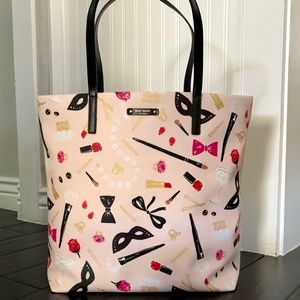 Kate Spade Hop to It Bon Shopper Steal the Scene